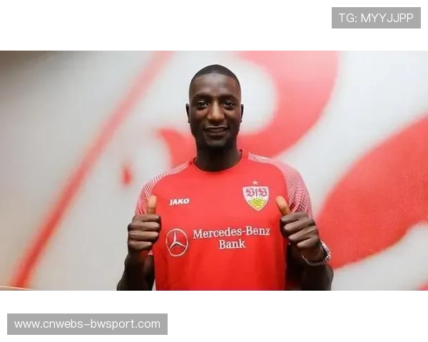 多特蒙德前锋吉拉西本赛季已进21球,仅次于凯恩 多特蒙德前锋吉拉西本赛季已进21球,仅次于凯恩